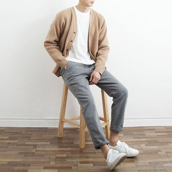 phối đồ với áo khoác nam cùng quần kaki